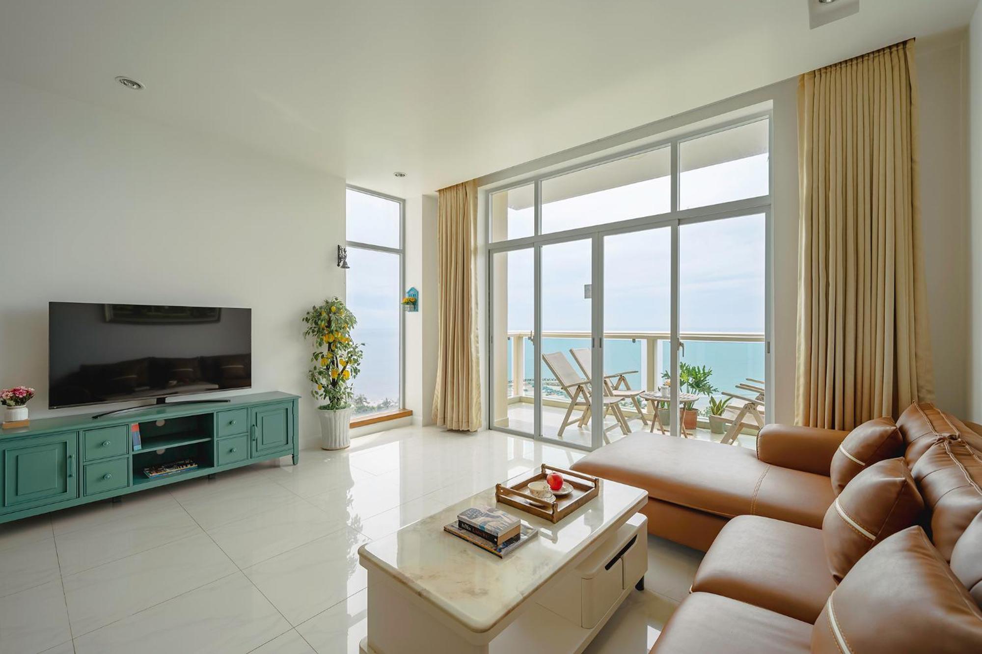 Casa Home - Ocean Melody - Beach Front 3Br Apartment Phan Thiết Buitenkant foto