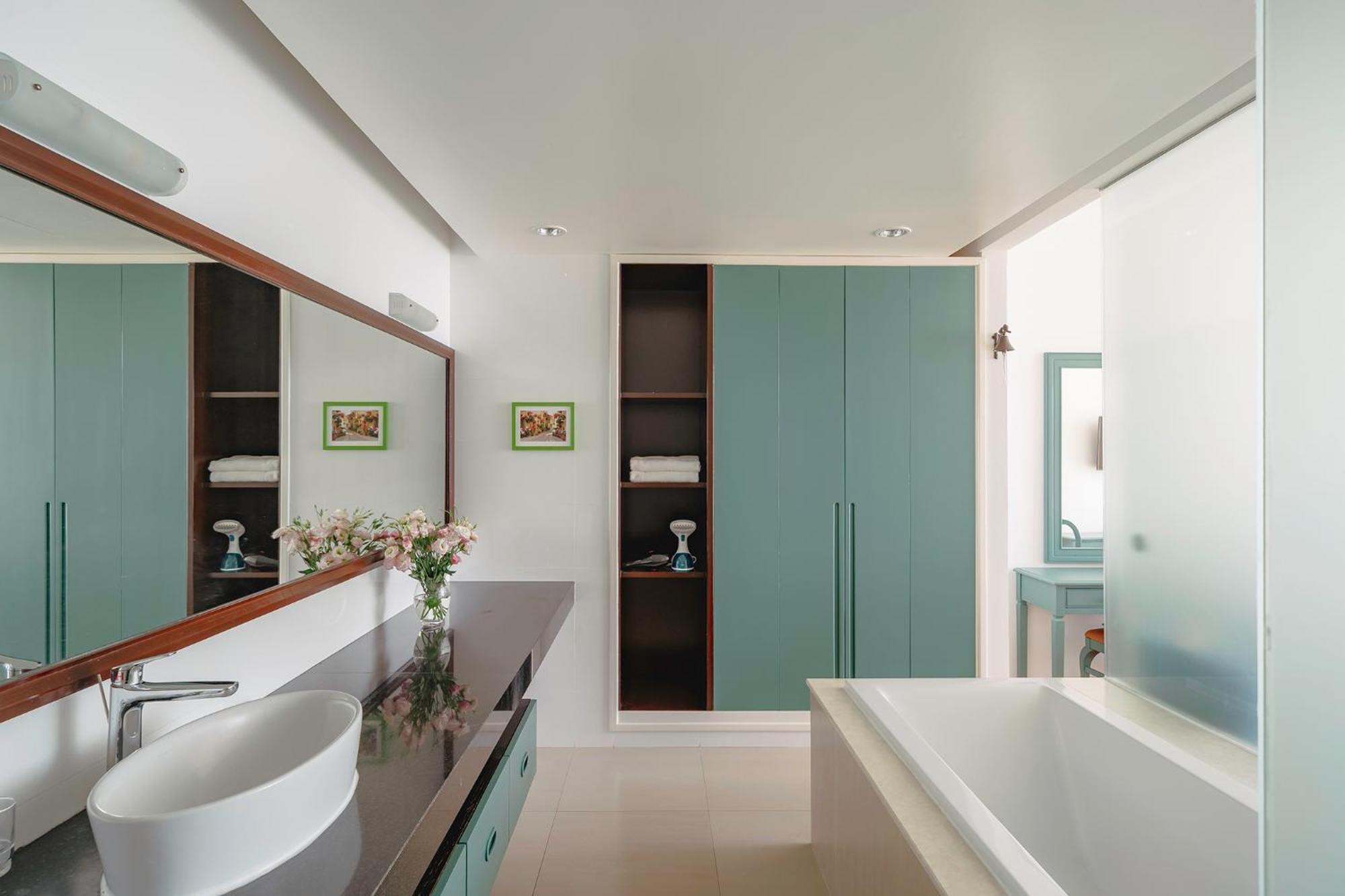 Casa Home - Ocean Melody - Beach Front 3Br Apartment Phan Thiết Buitenkant foto